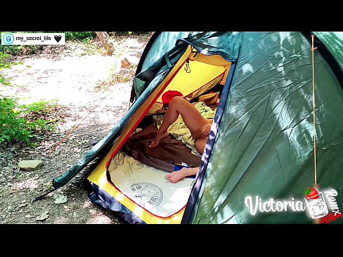 ❤️ ថតដោយកាមេរ៉ា Passionate jerk off Stranger in a tent ❤️ ស្លុត នៅពួកយើង  ❌